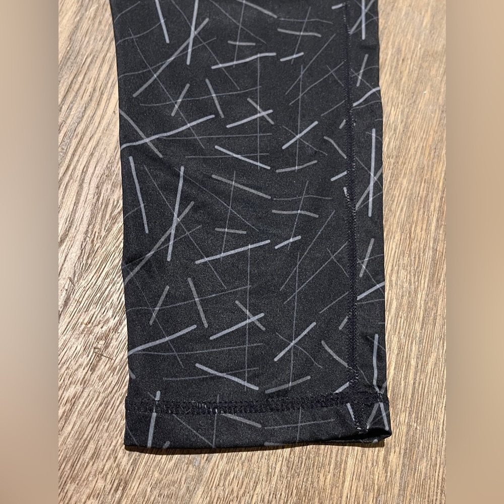 2-Pair Bundle, 90 Degree By Reflex Capris, Size Small - Picture 5 of 14